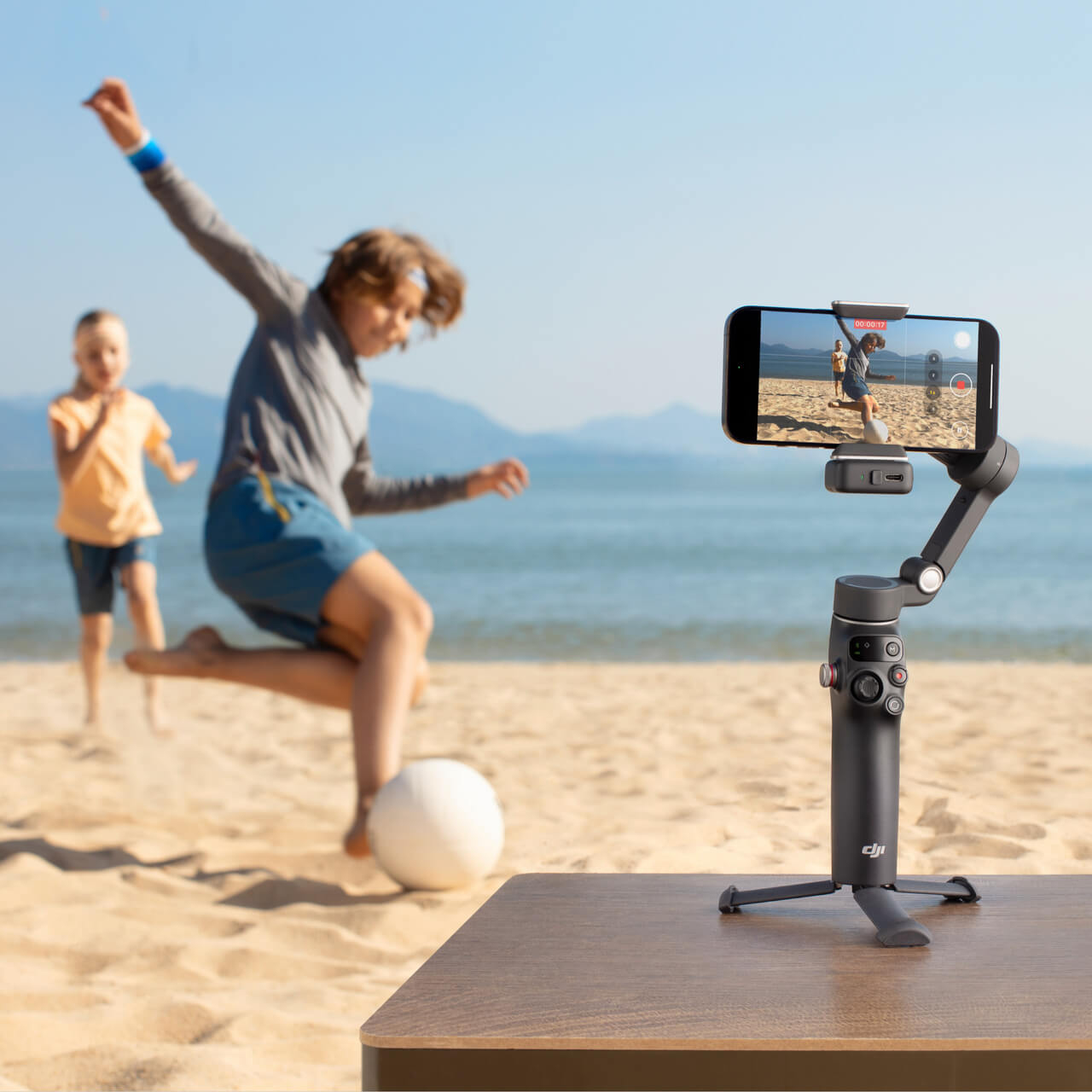 Estabilizador de teléfono DJI Osmo Mobile 7P: Seguimiento Inteligente, Edición Fácil, ¡Captura Perfecta!